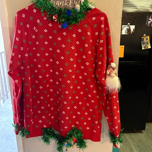 Freeze Red Sweater with Green Garland - Picture 4 of 4